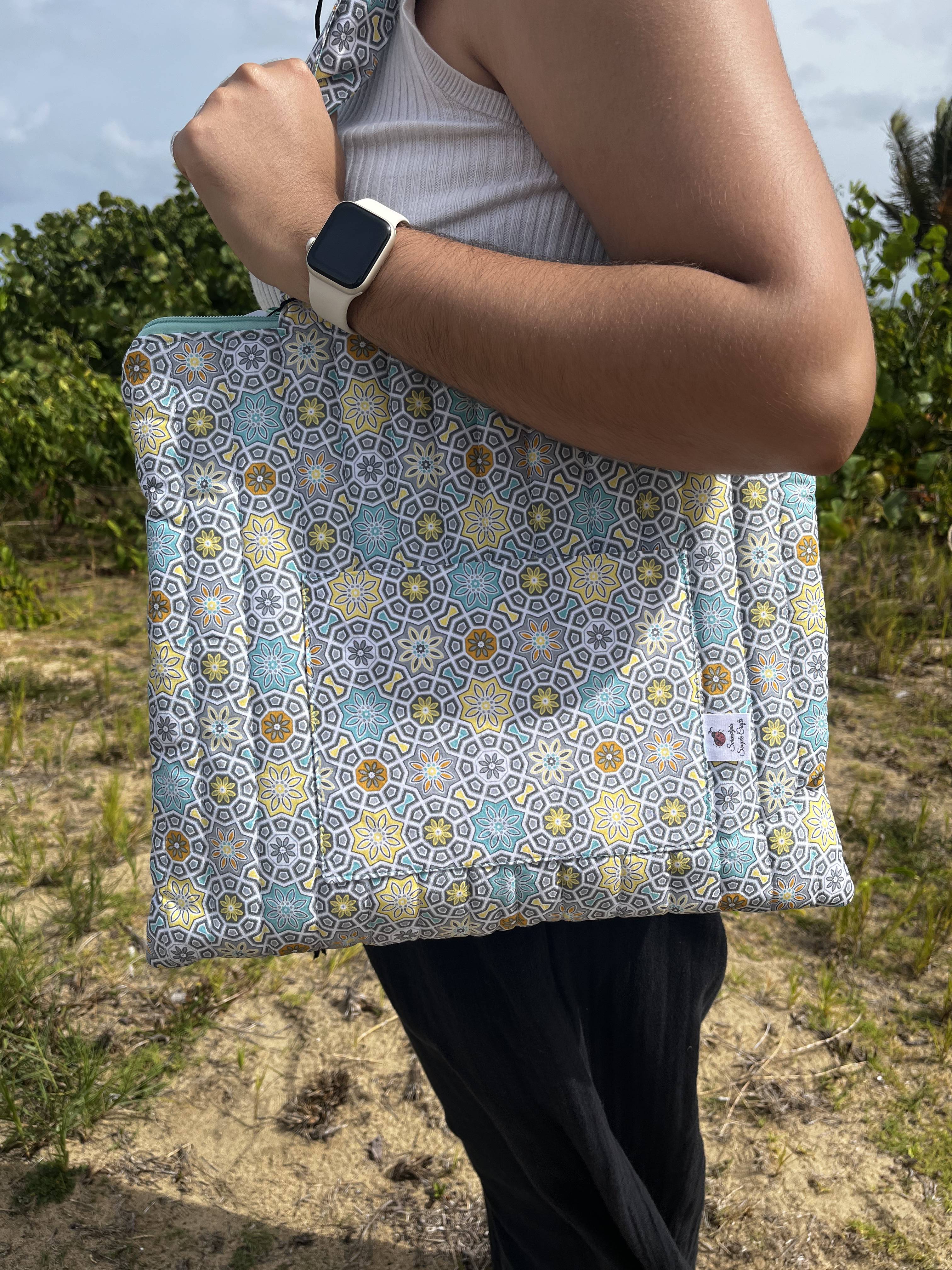 Parallel Pattern Quilted Tote