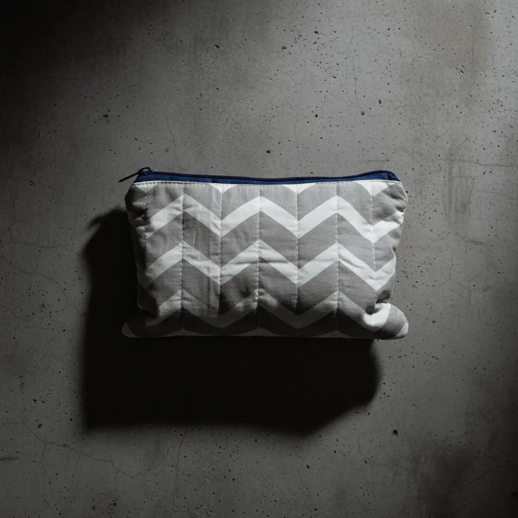 Gray and White Zigzag Stripes Pouch - Serendipia Simple Crafts